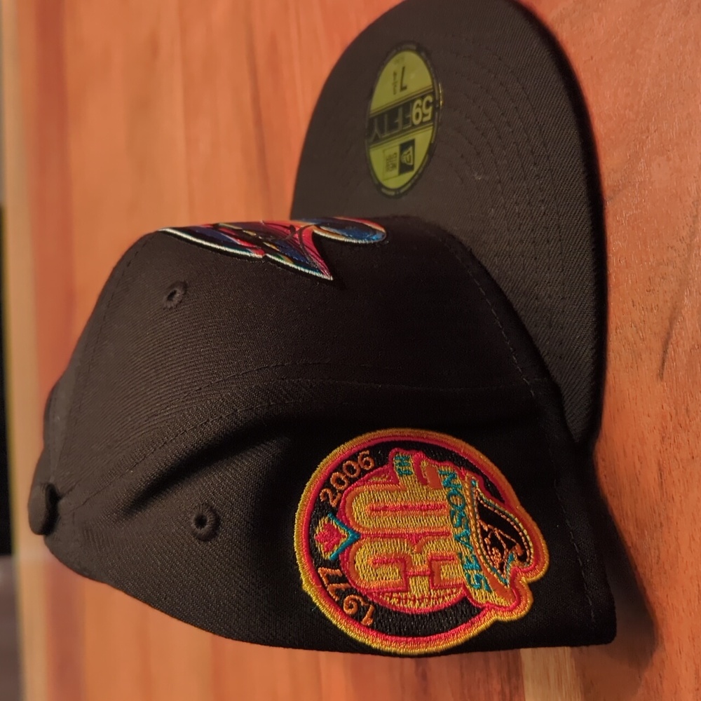 New Toronto Blue Jays, New Era Fitted You Hat. - Picture 2 of 5
